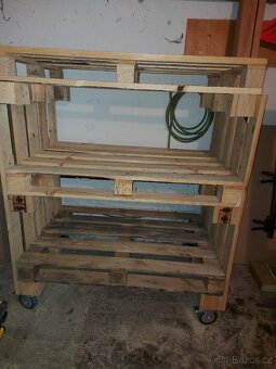 Pojizdny paletovy regal - 2