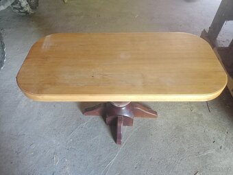 Konferenční stolek - 2