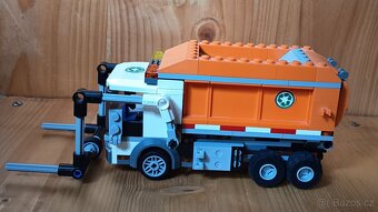 Lego popelářské auto - 2
