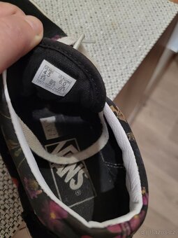 Pěkné tenisky zn. Vans vel.36 - 2