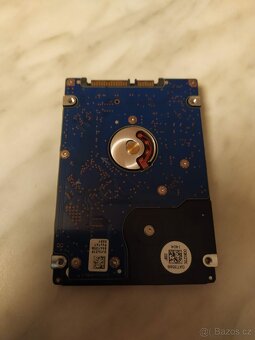 HDD HITACHI 750 GB 2.5 - 2
