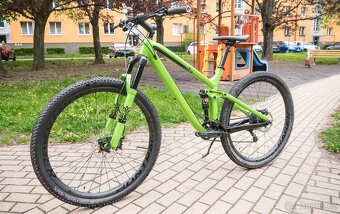 2017/18 CUSTOM TREK FUEL 29", TOP STAV - 2