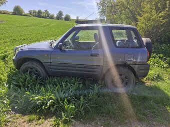 Toyota rav4 4×4 2.0 benzín - 2