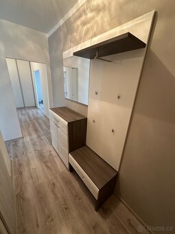 Předsíňový nábytek - 2