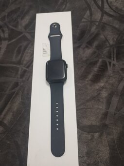 Apple Watch SE druhé generace 44mm - 2