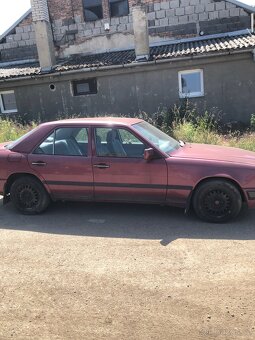 Mercedes 230E Rv-1987 ,benzín ,objem 2,276 ,97/5kw ,automat - 2