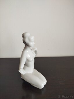 Porcelánová soška - 2