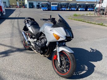 Honda CBF 600 - Havarovaná - 2