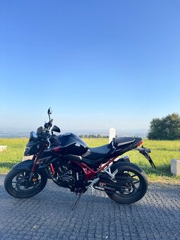 Honda CB 750 HORNET 2023 - 2