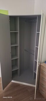 Rohová šatní skříň se zrcadlem - 2
