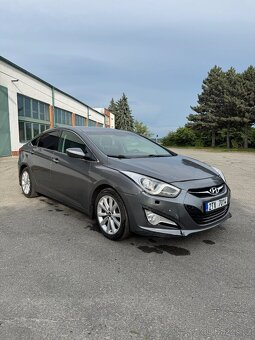 HYUNDAI i40 1.7 CRDi 100kW 2012 ČTĚTE INZERÁT DO KONCE - 2