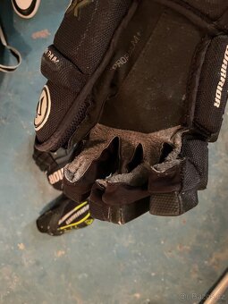 Hokejové rukavice warrior alpha. Lokty warrior - 2