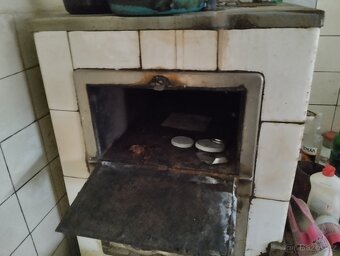 Stará kachlová kamna - 2