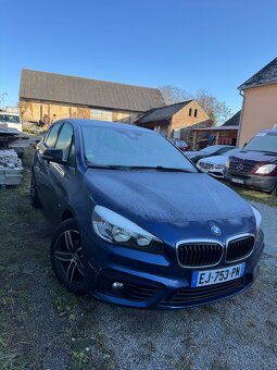 BMW 216d - 2