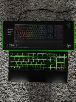 Herni klavesnice razer - 2