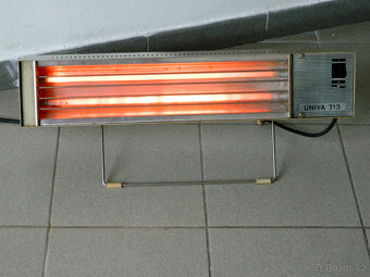 Infrazářič UNIVA - 2