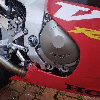 Prodám HONDU VTR 1000 SP1 - 2