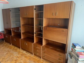 Obývací stěna, postel - 2