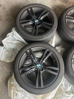 Kola BMW styling 400M R18 - 2