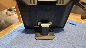 HP Compaq LA1951g - 2