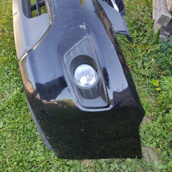 Kia carens přední nárazník maska - 2