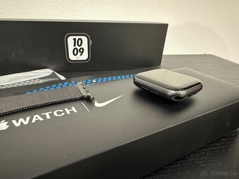 Apple Watch SE Nike Space Gray 44mm - 2