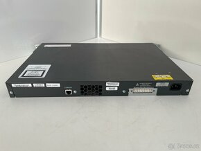 Kvalitní switch Cisco 3560v2 PoE - 2