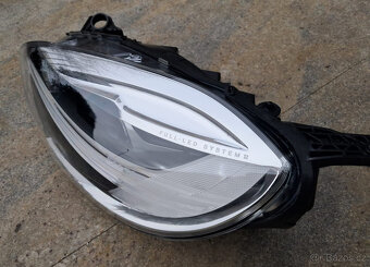 Levý přední LED světlomet Volvo V40, 32228479 - 2