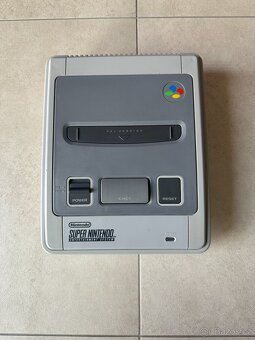 NINTENDO SNES-Super Nintendo Entertainment System pěkný stav - 2