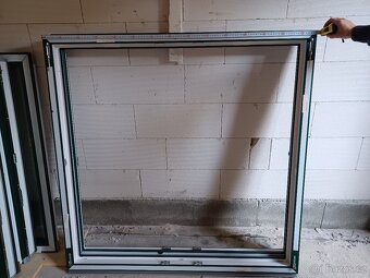 Prodám nová okna Salamander STREAMLINE, dvoukřídlo 150x150 - 2
