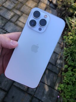 iPhone 13 PRO 256Gb v hezkém stavu, stříbrný - 2