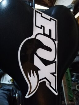 samolepky fox vidlice tlumič - 2