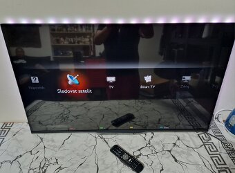 Ultratenký 3D LED televizor Philips Smart 42"
42PFL7008K/1 - 2