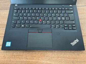 Lenovo ThinkPad T490s - 2