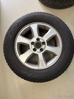 Sada Volvo s pneu Nokian 215/65 R16 - 2