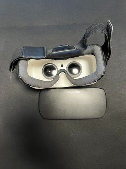 Prodám Samsung Gear VR brýle - 2