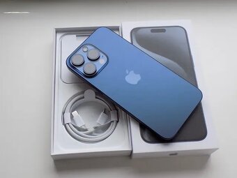 iphone 15 pro max modrý titan 256GB - 2