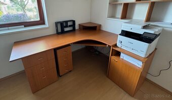 Pracovní PC stůl vč příslušenství - 2