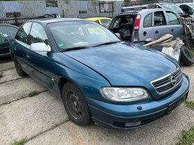 Opel Omega 2.2 DTI ZBYLÉ - NÁHRADNÍ DÍLY zadní nárazník - 2