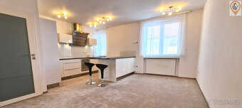 Byt 2+KK, prvotřídní vybavení kuchyně a koupelny, nízké nákl - 2