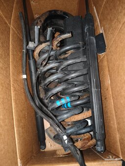 Mercedes Benz w203 stříbrný náhradní díly - 2