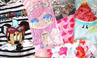 Dívčí oblečení, vel. 98/104 + zubař - 2