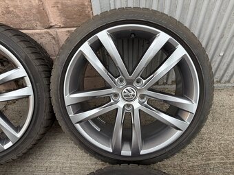 18" Elektrony VW 5x112 so zimnymi pneu 225/40 R18 - 2