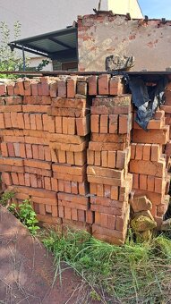 pálené cihly cca 3000ks plus ZDARMA tvárnice 100ks - 2