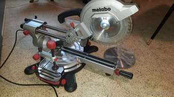 Pokosová pila Metabo KGS 216 M - 2