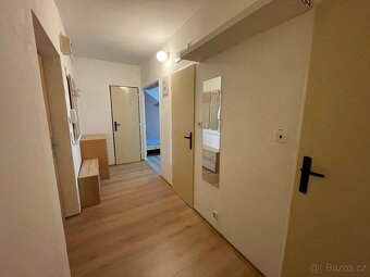 Vybavený 1+1 s balkonem v centru Kopřivnice - 2