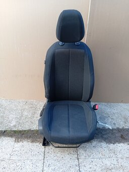 Sedadla Peugeot 308 - 2