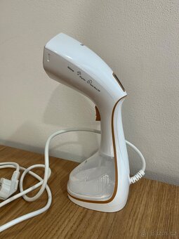 Parní žehlička Grundig ST 6150 bílá - 2