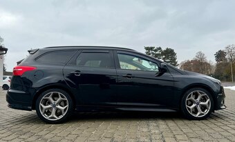 FORD FOCUS ST 250 KOMBI 184 kW - 2
