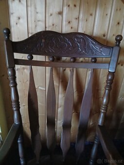 Dřevěné houpací křeslo - 2